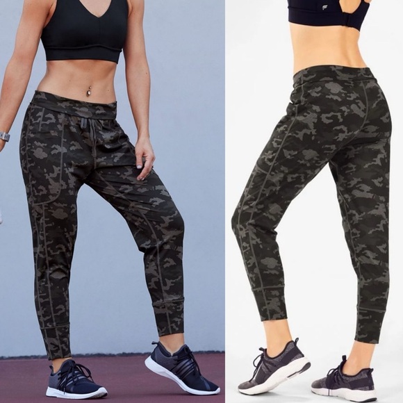 FABLETICS Maj Foldover Drawstring Waistband Pocket Camo Atheleisure Yoga Jogger - Picture 1 of 11
